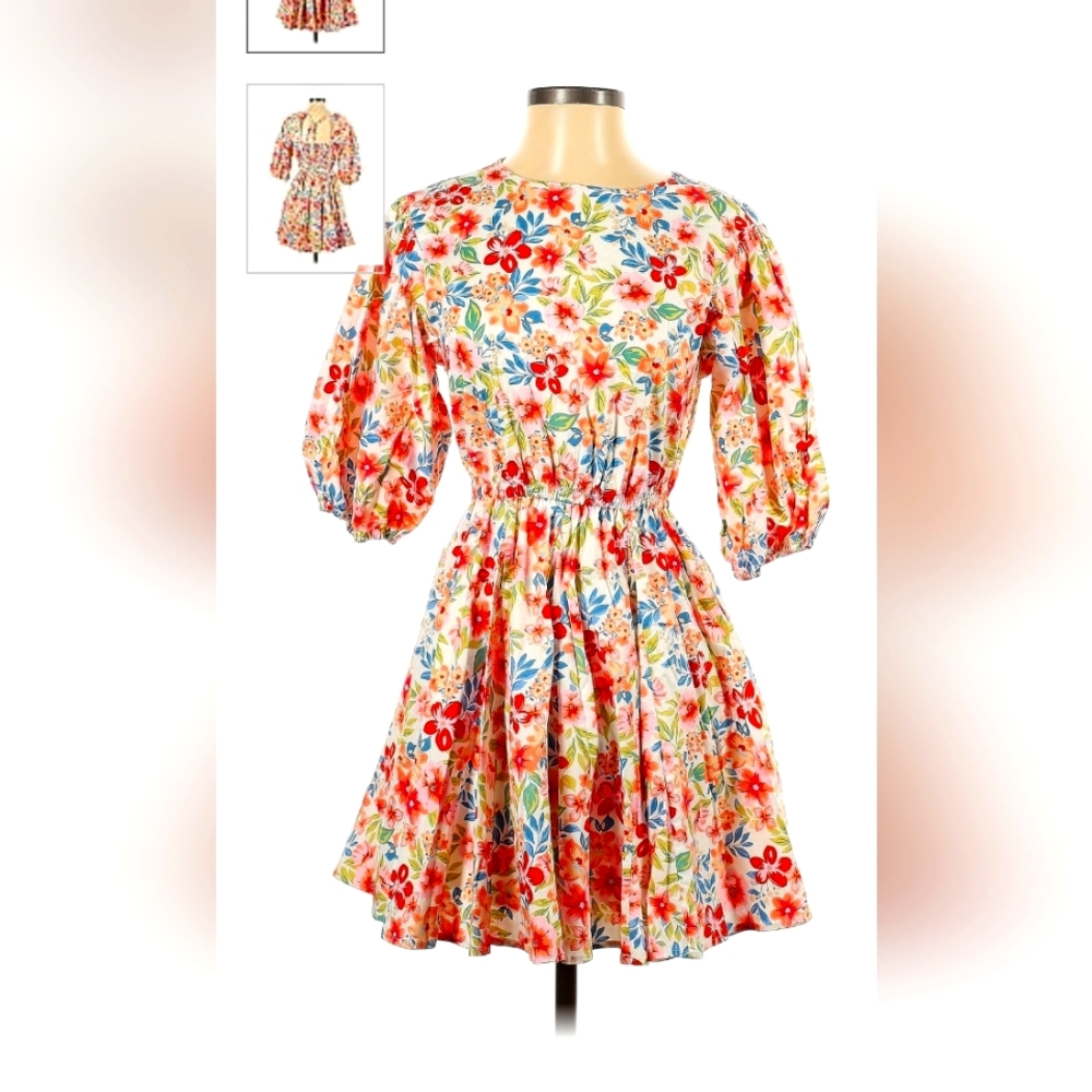 Melloday Floral very flatering medium size dress new with tags